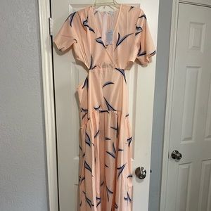 Size L peekaboo dress